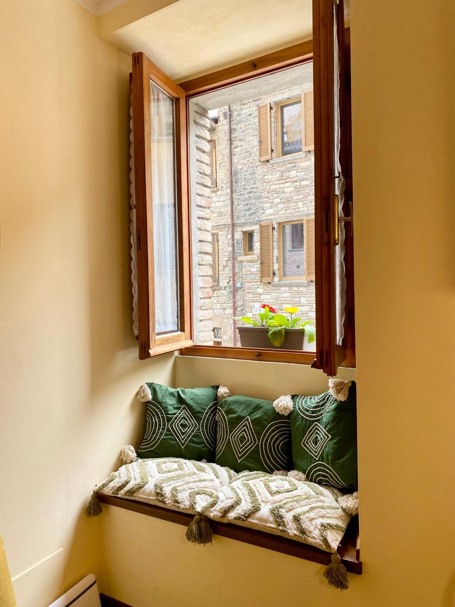 Casa Vacanze Il Borgo Gubbio Exterior foto